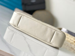 (Pre-Order) YSL Le 5 À 7 Shoulder Bag – White (Replica)