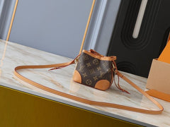 (Pre-Order) Louis Vuitton Mini Bucket Bag (Replica)