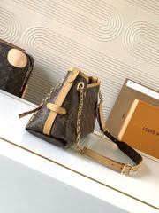 (Pre-Order) Louis Vuitton CarryAll BB (Replica)