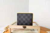 (Pre-Order) Louis Vuitton men Wallet (Replica)