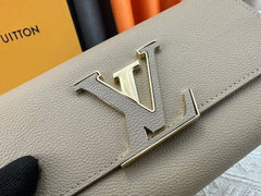 (Pre-Order) Louis Vuitton Capucines Wallet (Replica)