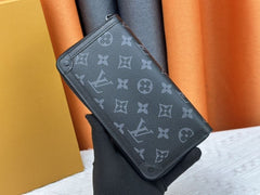 (Pre-Order) Louis Vuitton Monogram Wallet (Replica)