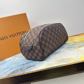 (Pre-Order) Louis Vuitton Toiletry Pouch (Replica)