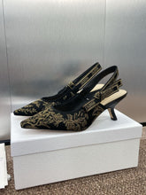 (Pre-Order) Christian Dior-Inspired Embroidered Slingback Heels – Black & Gold (Kitten Heel) (Replica)