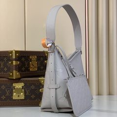 (Pre-Order) Louis Vuitton CarryAll PM (Replica)