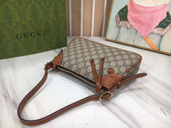 (Pre-Order) Gucci GG Emblem SMALL SHOULDER BAG (Replica)