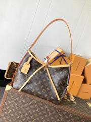 (Pre-Order) Louis Vuitton CarryAll PM (Replica)