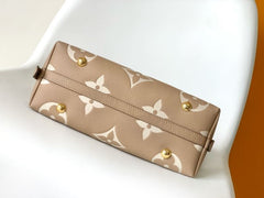 (Pre-Order) Louis Vuitton CarryAll PM (Replica)