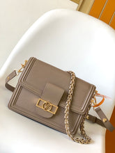 (Pre-Order) Louis Vuitton Dauphine MM Bag (Replica)