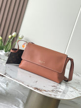 (Pre-Order) Louis Vuitton Gaston Wearable Wallet Bag – Monogram & Leather (Replica)