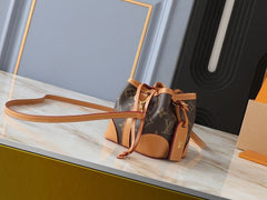 (Pre-Order) Louis Vuitton Mini Bucket Bag (Replica)