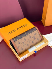 (Pre-Order) Louis Vuitton Daphne Monogram Wallet – Brown Trim (Replica)