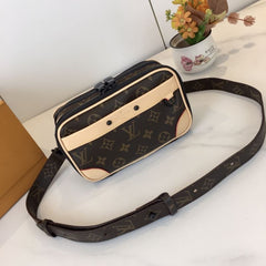 (Pre-Order) Louis Vuitton Alpha Wearable Wallet (Replica)