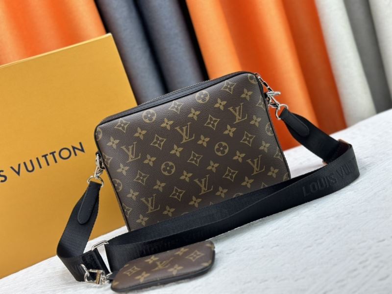 (Pre-Order) Louis Vuitton Pochette (Replica)