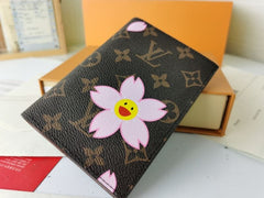 (Pre-Order) Louis Vuitton passport cover (Replica)