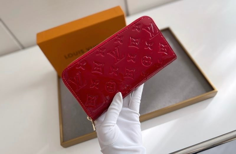 (Pre-Order) Louis Vuitton Zippy Wallet (Replica)