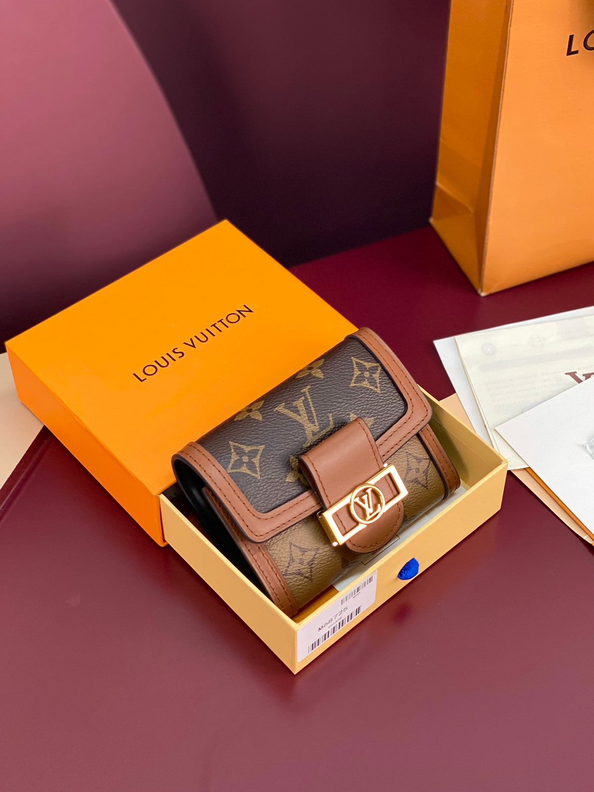 (Pre-Order) Louis Vuitton Daphne Monogram Compact Wallet (Replica)