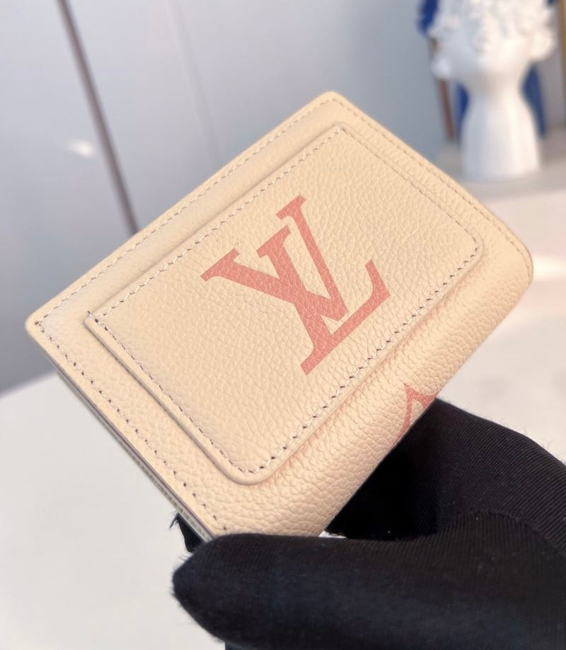 (Pre-Order) Louis Vuitton Wallet (Replica)