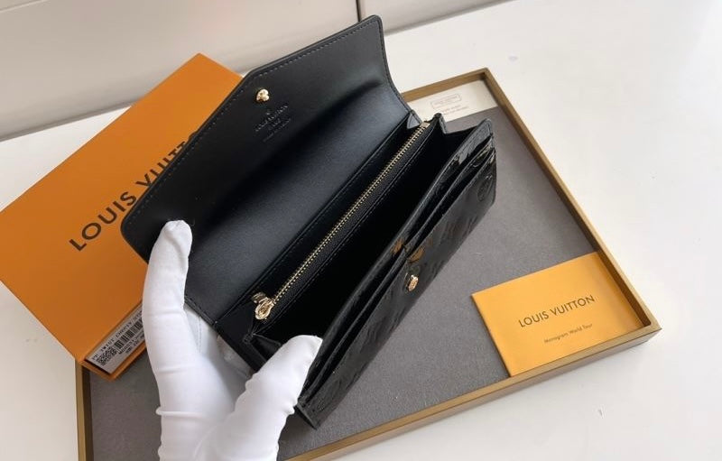 (Pre-Order) LOUIS VUITTON SARAH WALLET MONOGRAM VERNIS (Replica)