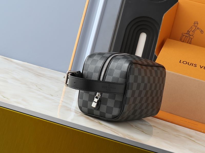 (Pre-Order) Louis Vuitton Dopp Kit Toilet Pouch (Replica)