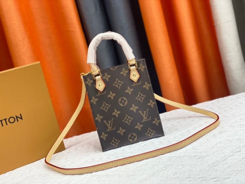 (Pre-Order) Louis Vuitton Petit Sac Plat (Replica)