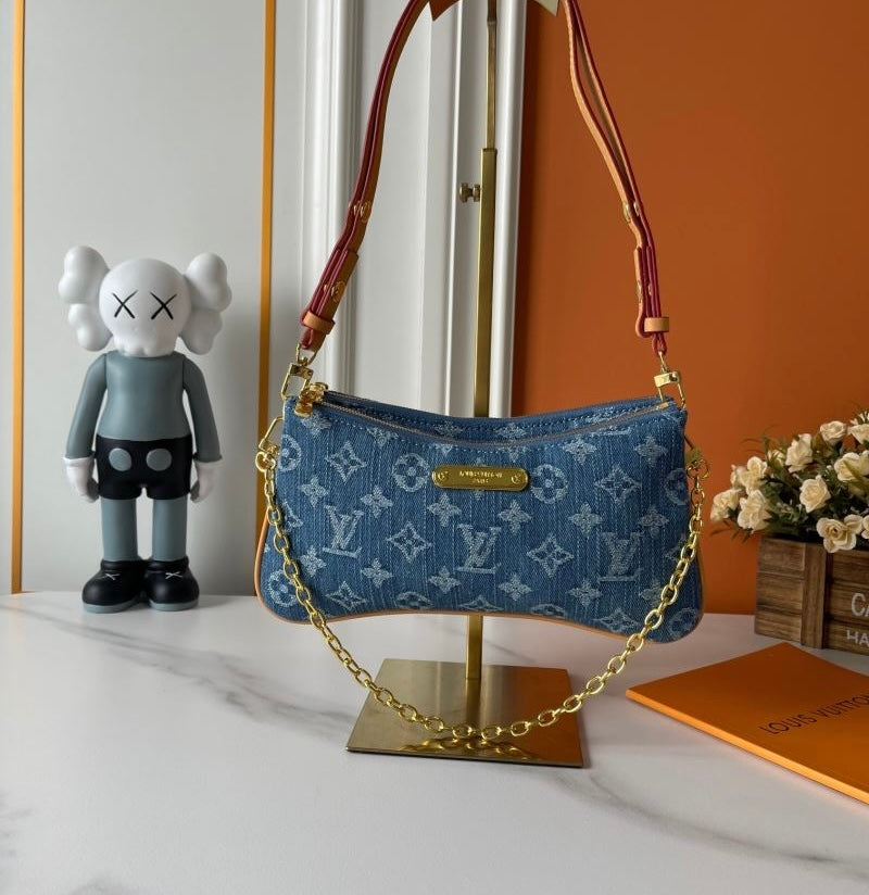 (Pre-Order) Louis Vuitton Liv Pochette (Replica)