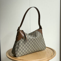 (Pre-Order) Gucci GG EMBLEM LARGE SHOULDER BAG (Replica)