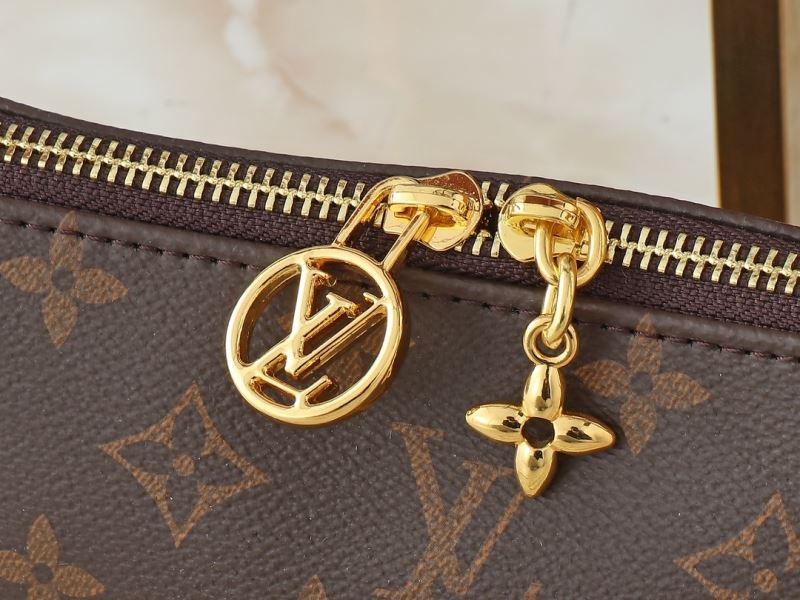 (Pre-Order) Louis Vuitton Pochette Bag (Replica)