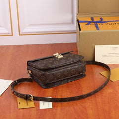 (Pre-Order) Louis Vuitton Pochette Métis (Replica)