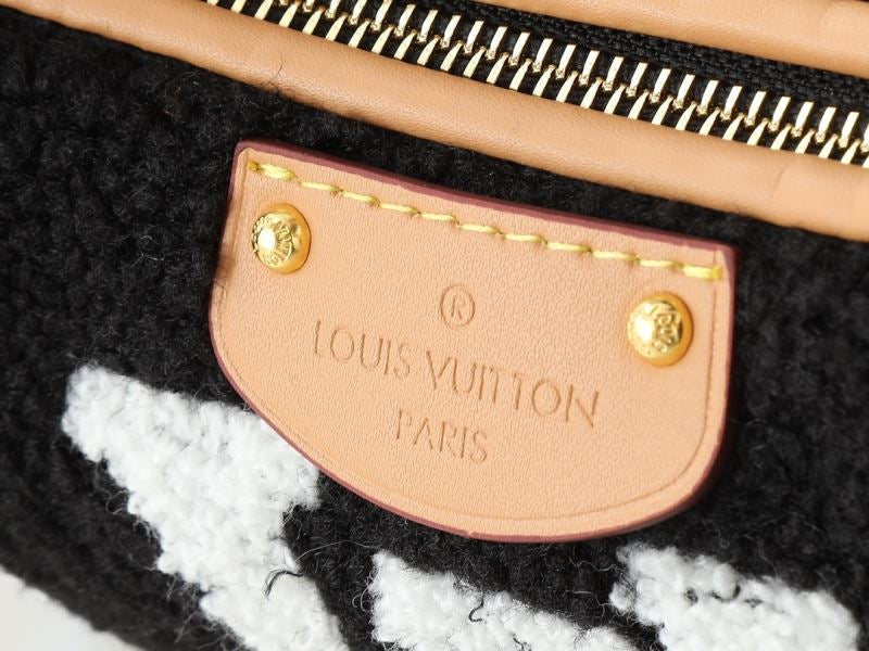 (Pre-Order) LOUIS VUITTON Hills Pochette Bag (Replica)