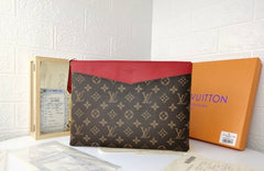 (Pre-Order) Louis Vuitton Daily Pouch (Replica)