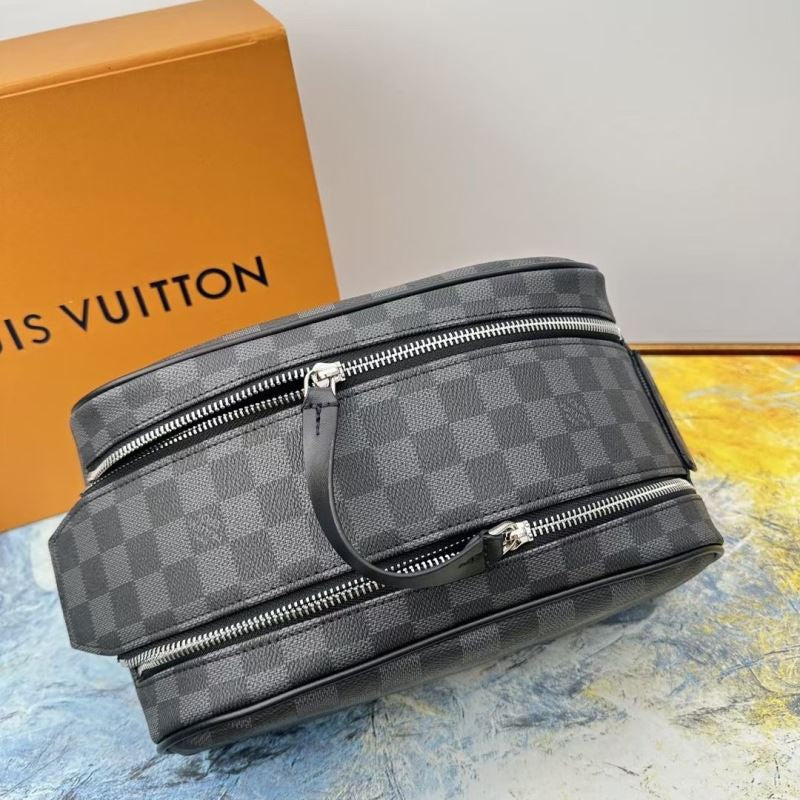 (Pre-Order) Louis Vuitton Toiletry Pouch (Replica)