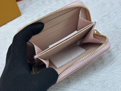 (Pre-Order) Louis Vuitton Wallet (Replica)