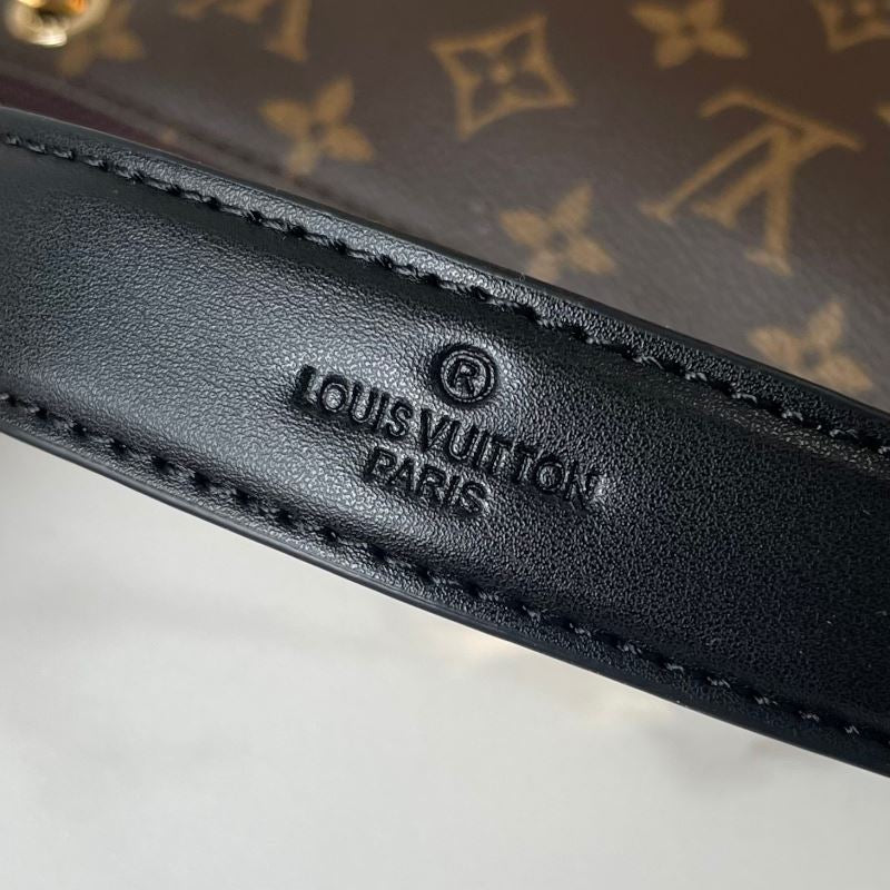 (Pre-Order) Louis Vuitton Pochette Sèvres (Replica)