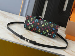 (Pre-Order)Louis Vuitton LV x TM OnTheGo East West Chain (Replica)