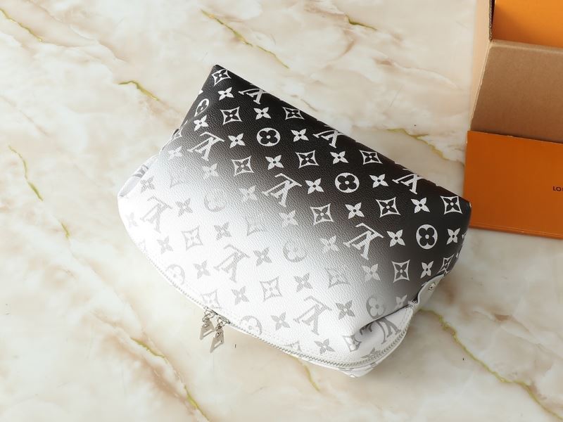 (Pre-Order) Louis Vuitton Cosmetic Pouch GM (Replica)