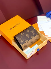 (Pre-Order) Louis Vuitton Monogram Compact Wallet (Beige Flap) (Replica)