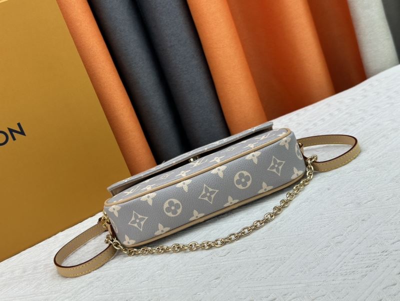 (Pre-Order) Louis Vuitton Wallet on Chain Ivy(Replica)