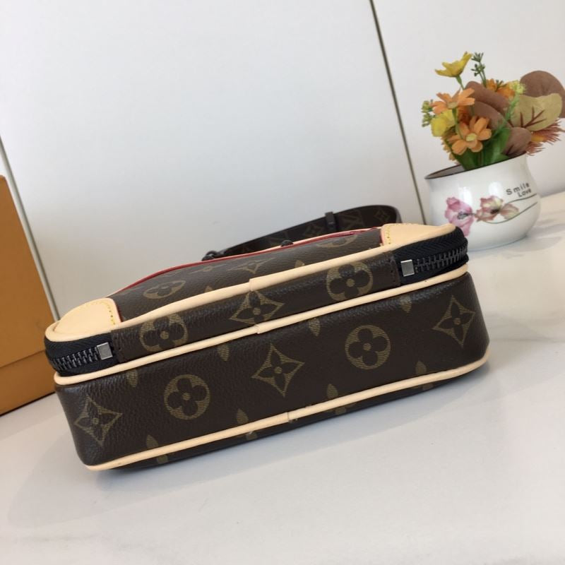 (Pre-Order) Louis Vuitton Alpha Wearable Wallet (Replica)