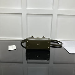 (Pre-Order) GUCCI Special Edition Forest Green Leather
Cabinet Bag (Replica)