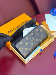 (Pre-Order) Louis Vuitton Monogram Canvas Long Wallet (Beige Flap) (Replica)