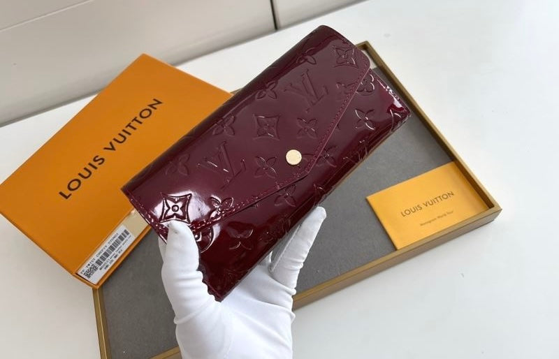 (Pre-Order) LOUIS VUITTON SARAH WALLET MONOGRAM VERNIS (Replica)