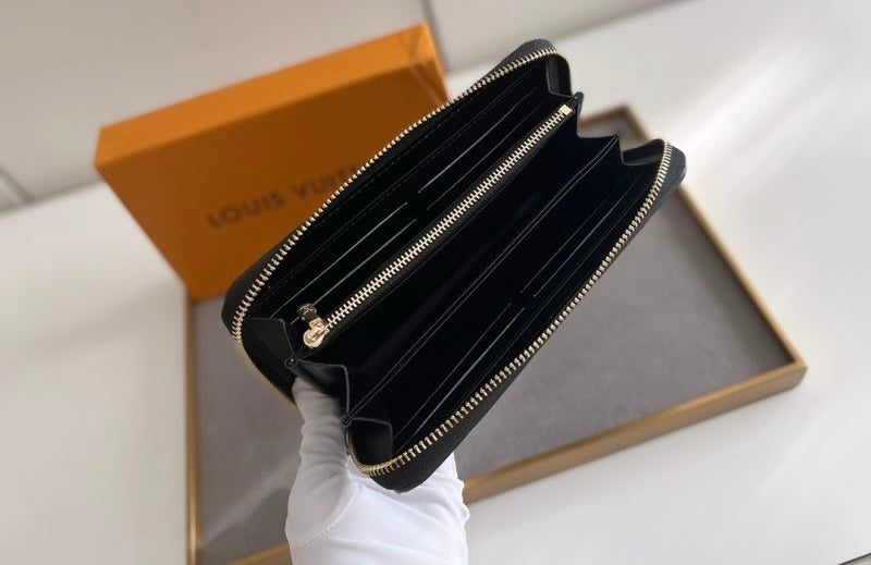 (Pre-Order) Louis Vuitton Zippy Wallet (Replica)