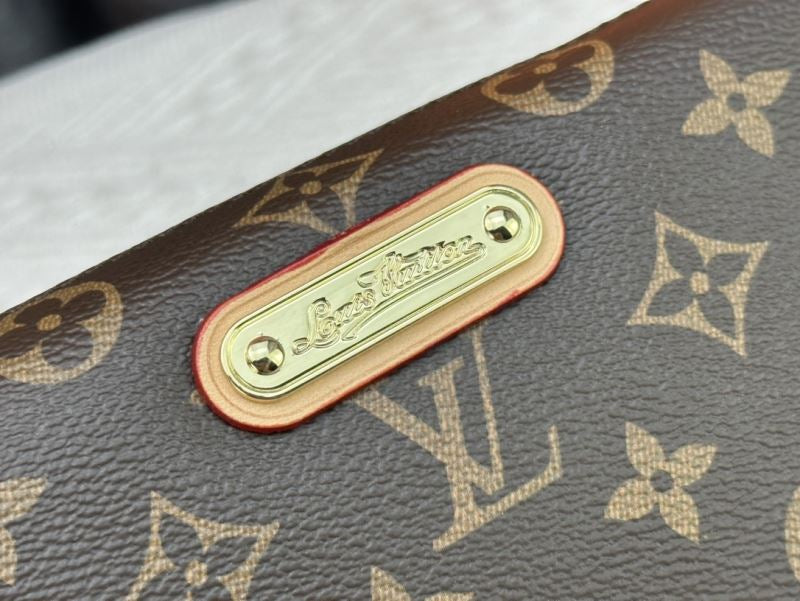 (Pre-Order) Louis Vuitton Eva Clutch (Replica)