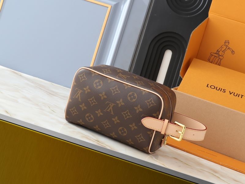 (Pre-Order) Louis Vuitton Dopp Kit Toilet Pouch (Replica)