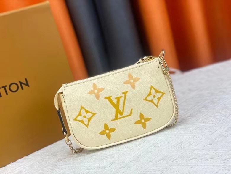 (Pre-Order) Louis Vuitton Mini Pochette Accessoires (Replica)