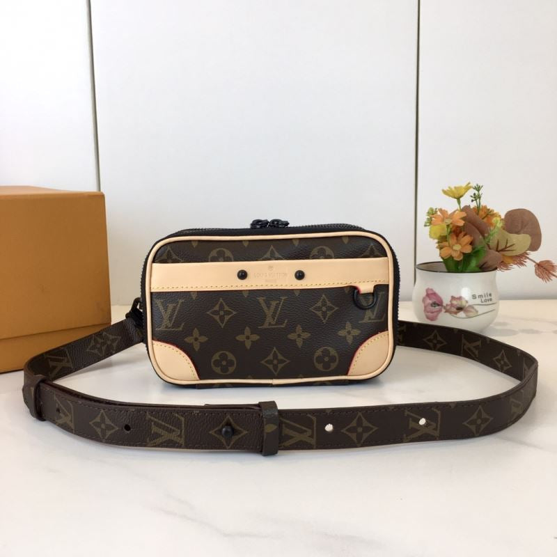 (Pre-Order) Louis Vuitton Alpha Wearable Wallet (Replica)