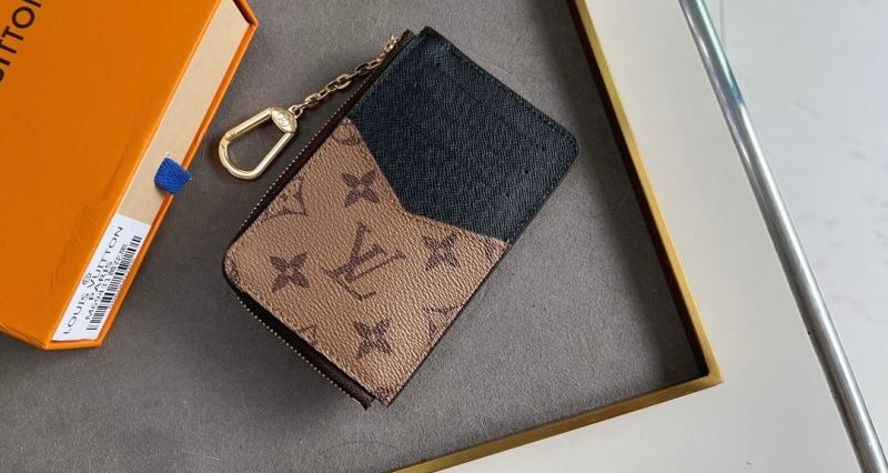 (Pre-Order) Louis Vuitton Card Case (Replica)