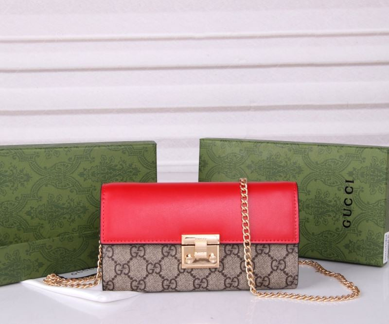 (Pre-Order) Gucci Padlock Chain Wallet – Available in Black or Red (Replica)