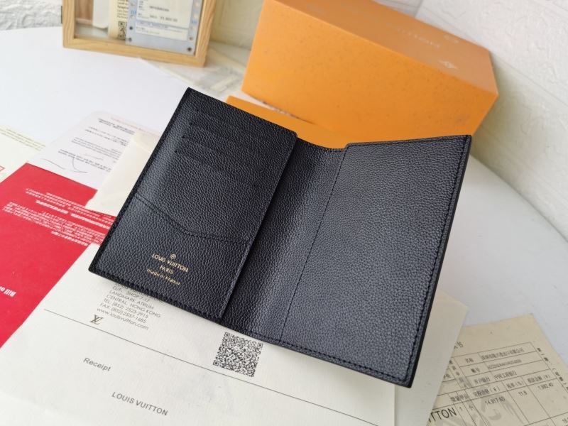 (Pre-Order) Louis Vuitton Passport Cover (Replica)